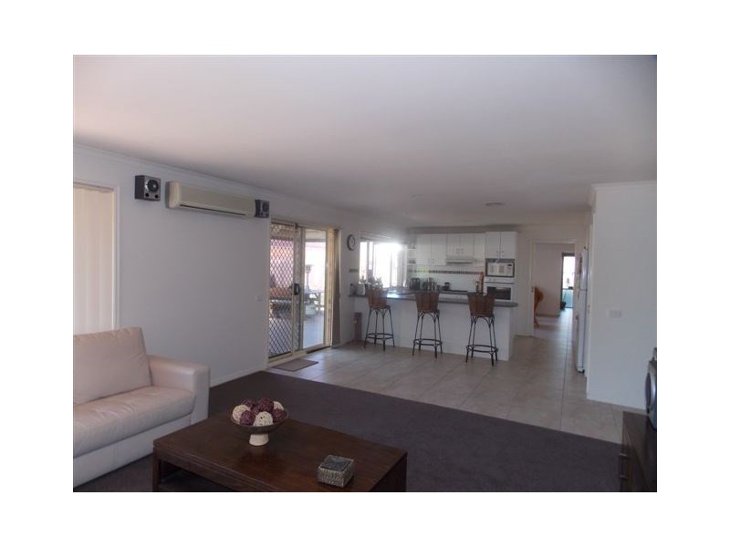 9 Trentham Way, Langwarrin VIC 3910