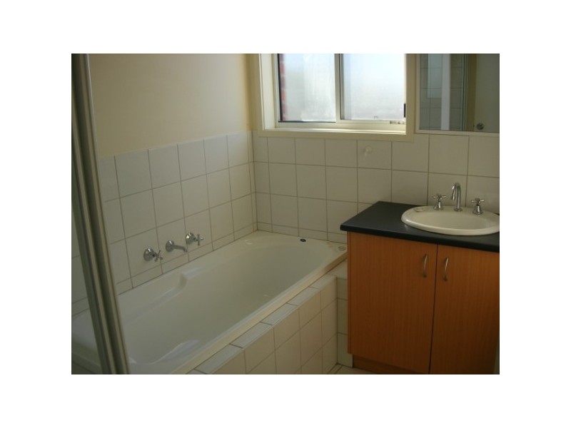 6/64 Lardner Road, Frankston VIC 3199