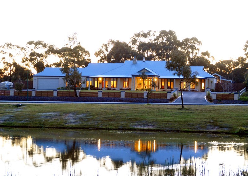 94-96 Lakes Boulevard, Pearcedale VIC 3912