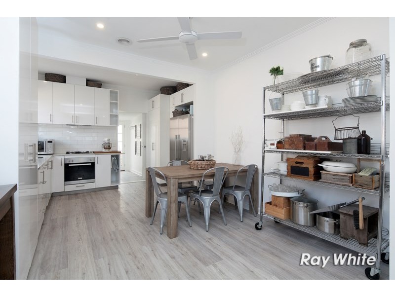 12 Summit Road, Frankston VIC 3199