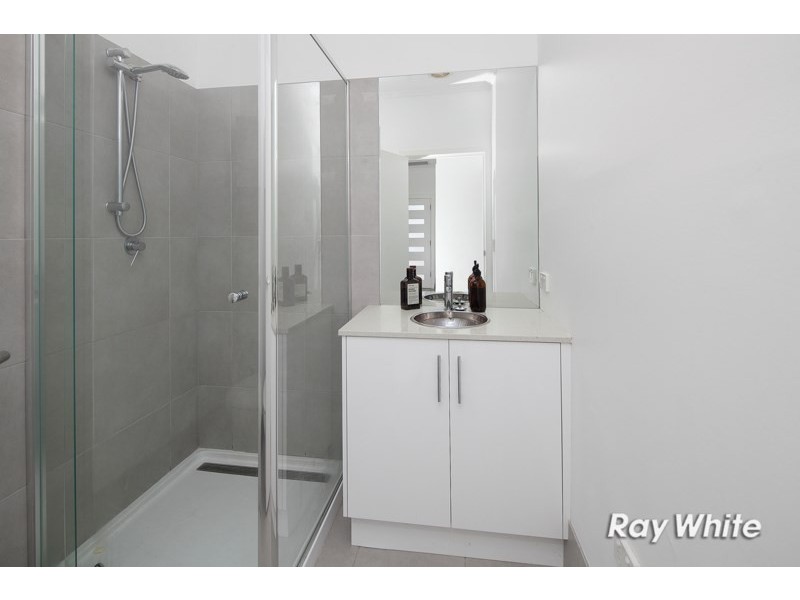 12 Summit Road, Frankston VIC 3199