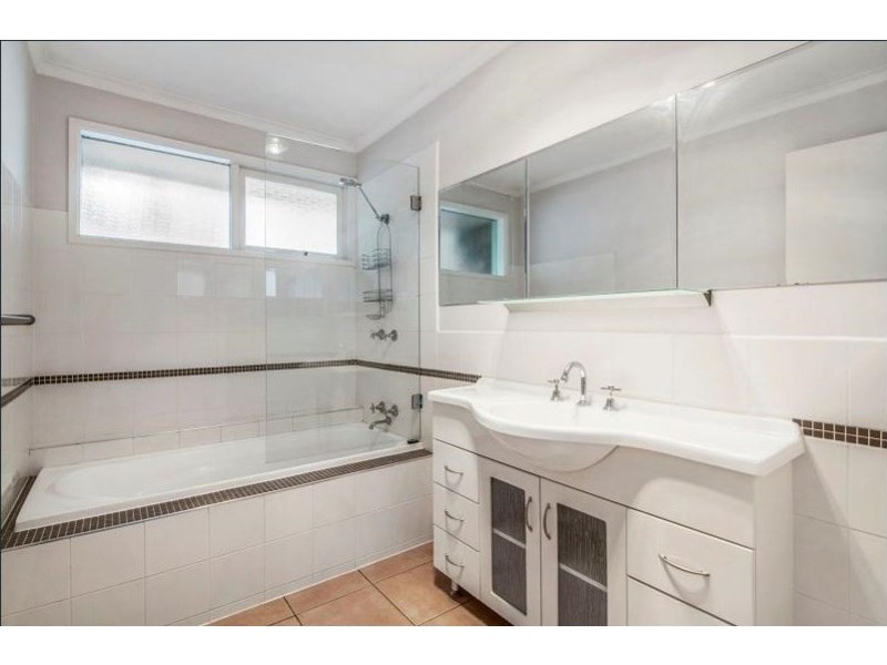 12 Poplar Grove, Langwarrin VIC 3910