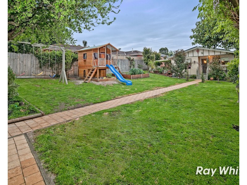 24 Lloyd Street, Langwarrin VIC 3910