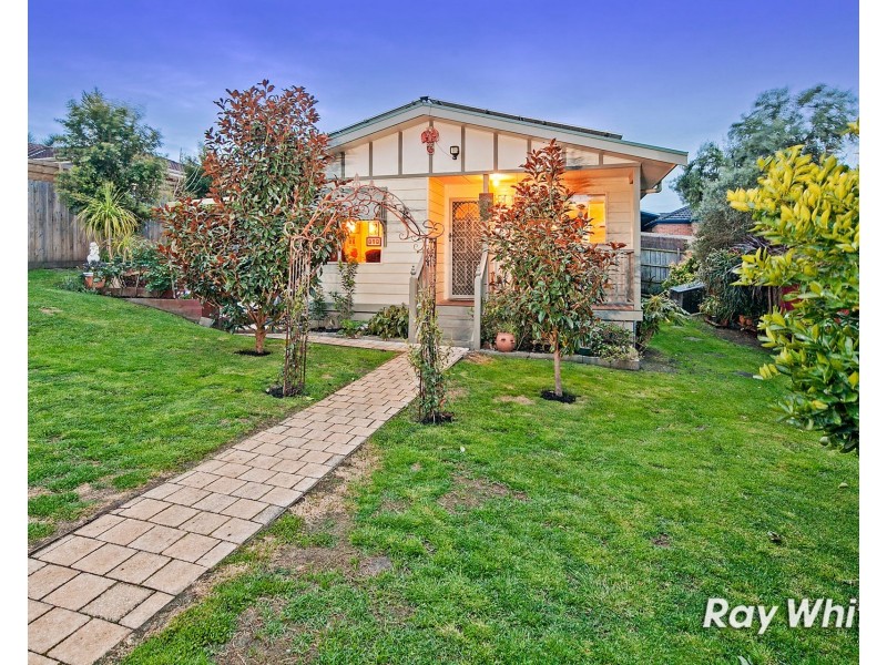 24 Lloyd Street, Langwarrin VIC 3910