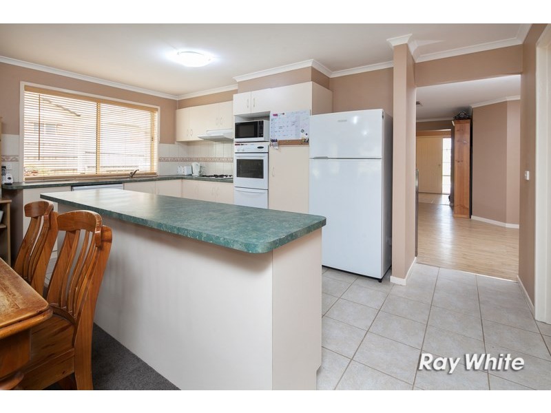 40 Lexton Drive, Langwarrin VIC 3910
