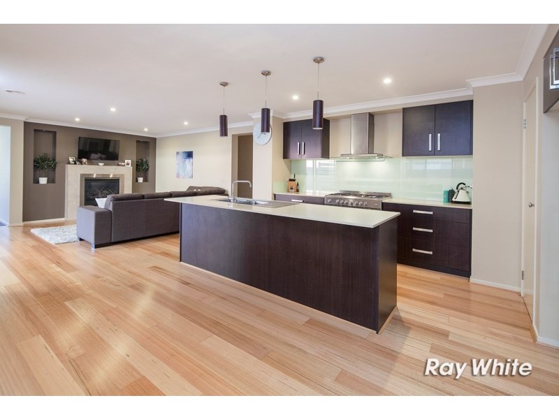 26 Pipetrack Circuit, Cranbourne East VIC 3977
