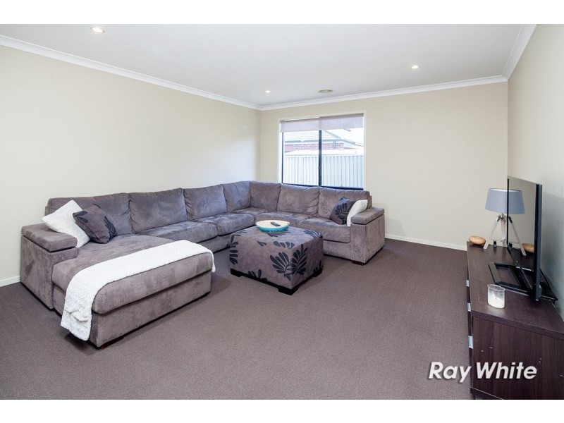 26 Pipetrack Circuit, Cranbourne East VIC 3977