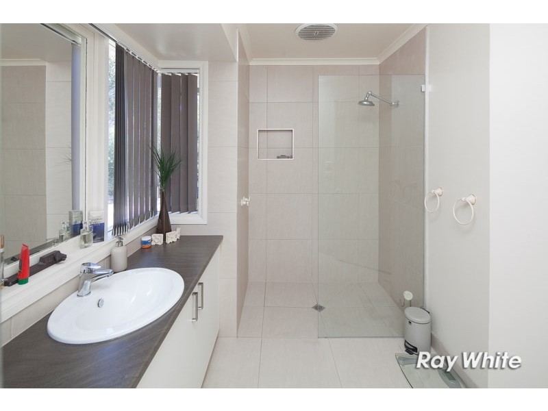 24 Stephens Place, Somerville VIC 3912