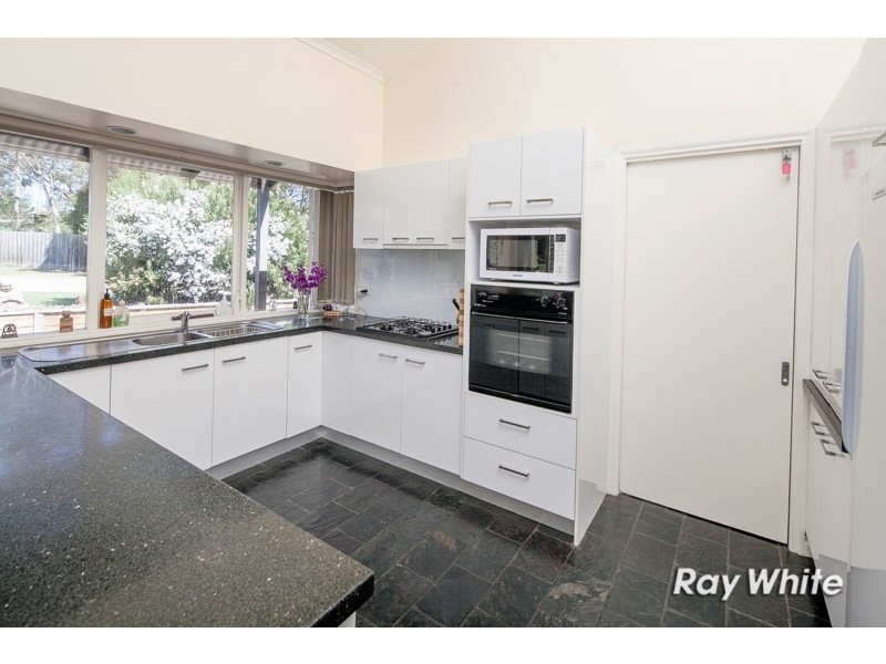 24 Stephens Place, Somerville VIC 3912