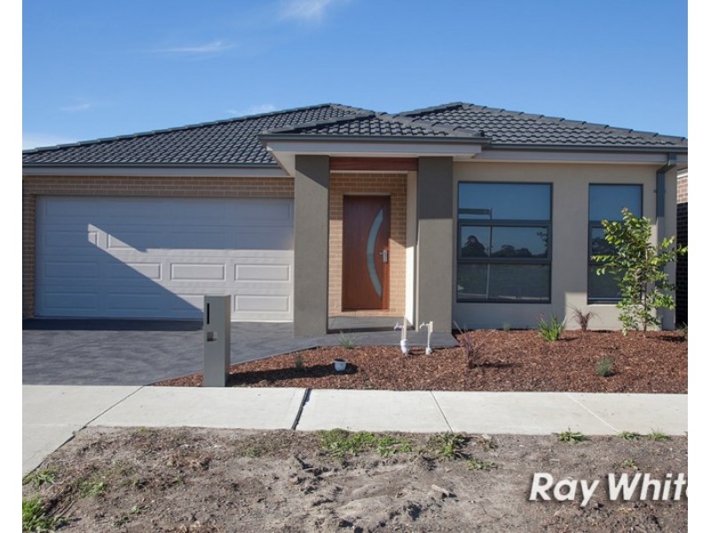 27 Brittle Gum Road, Cranbourne East VIC 3977