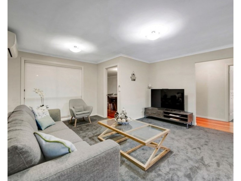 34 Francis Crescent, Langwarrin VIC 3910