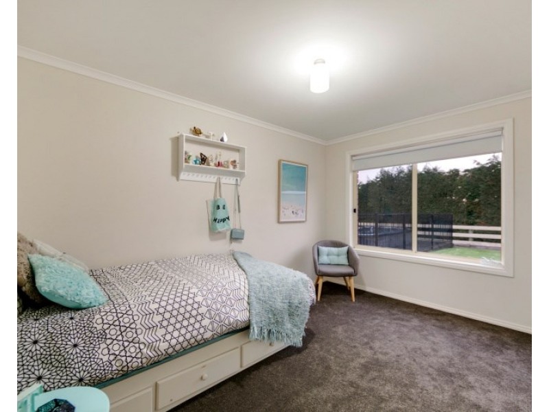 34 Francis Crescent, Langwarrin VIC 3910