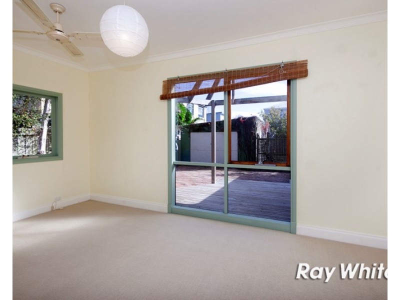 22 Surrey Street, Mornington VIC 3931