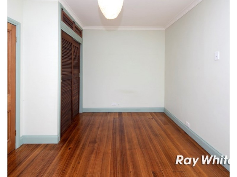 22 Surrey Street, Mornington VIC 3931