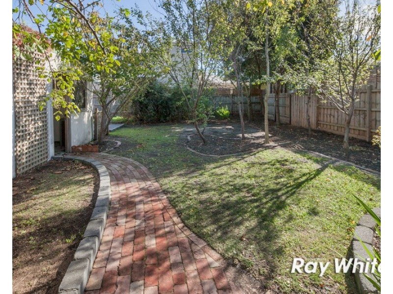 22 Surrey Street, Mornington VIC 3931