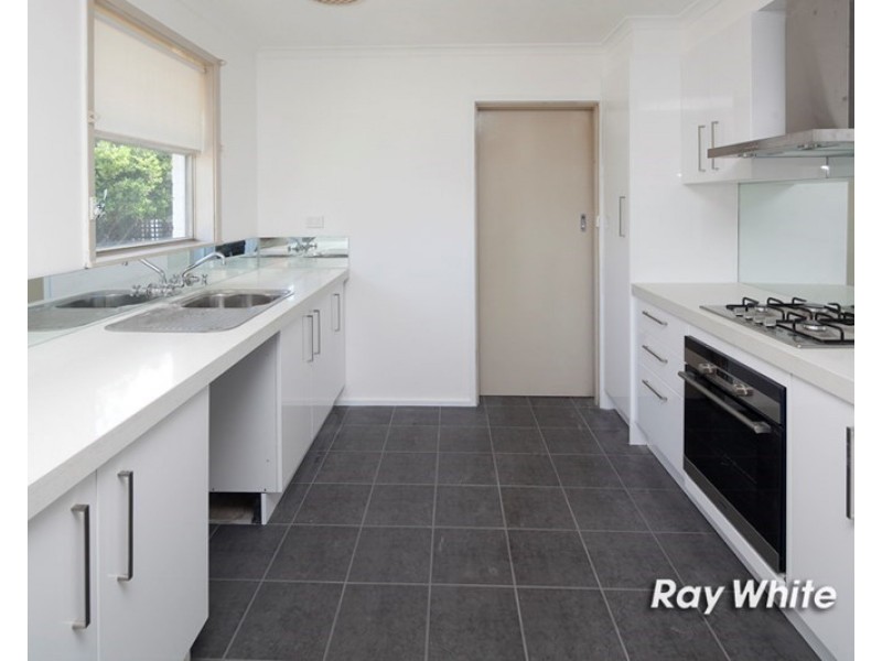 5 Mulberry Crescent, Frankston North VIC 3200