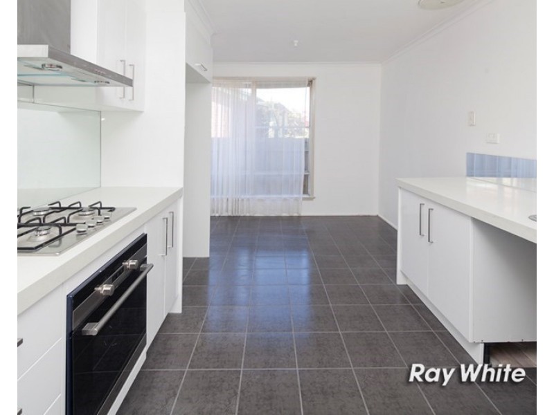 5 Mulberry Crescent, Frankston North VIC 3200