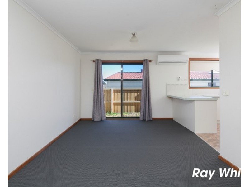 2/18 Monze Drive, Langwarrin VIC 3910