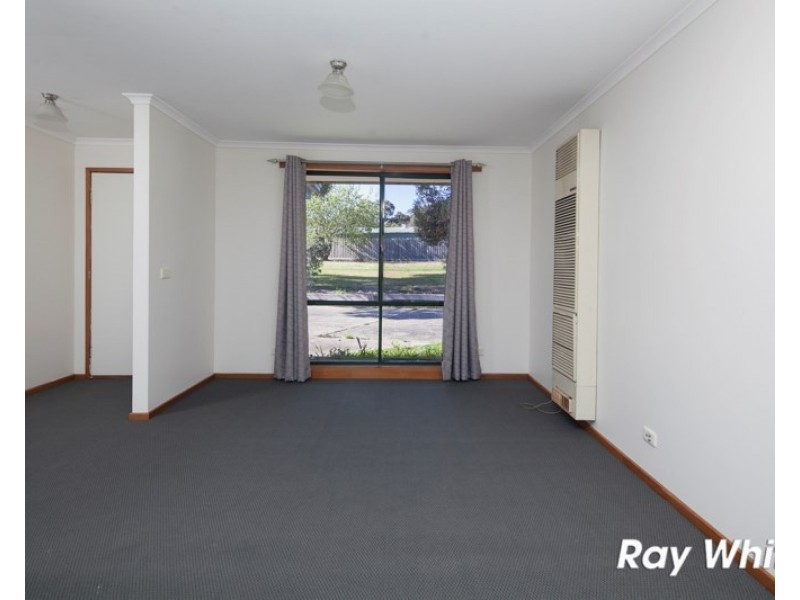 2/18 Monze Drive, Langwarrin VIC 3910
