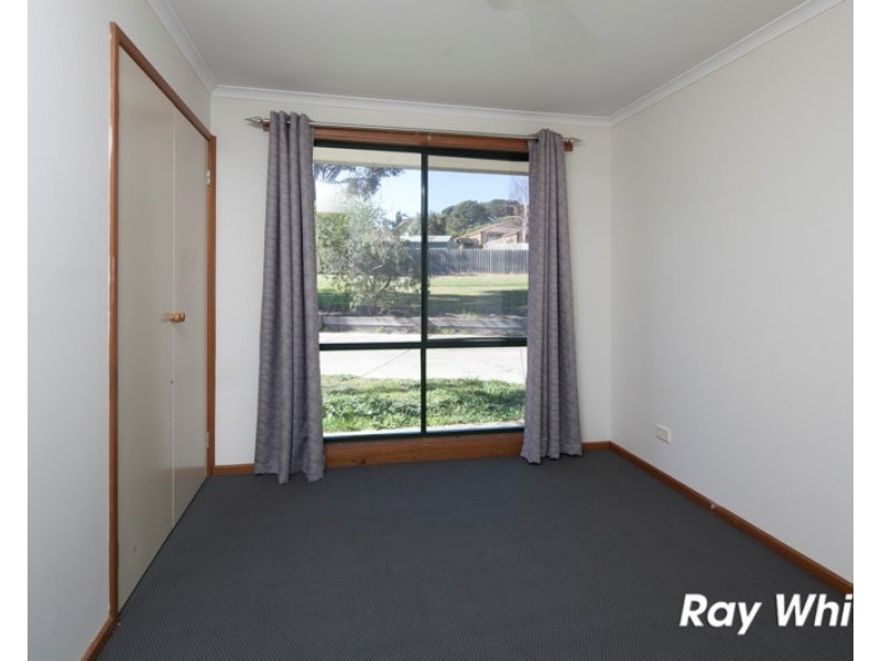 2/18 Monze Drive, Langwarrin VIC 3910