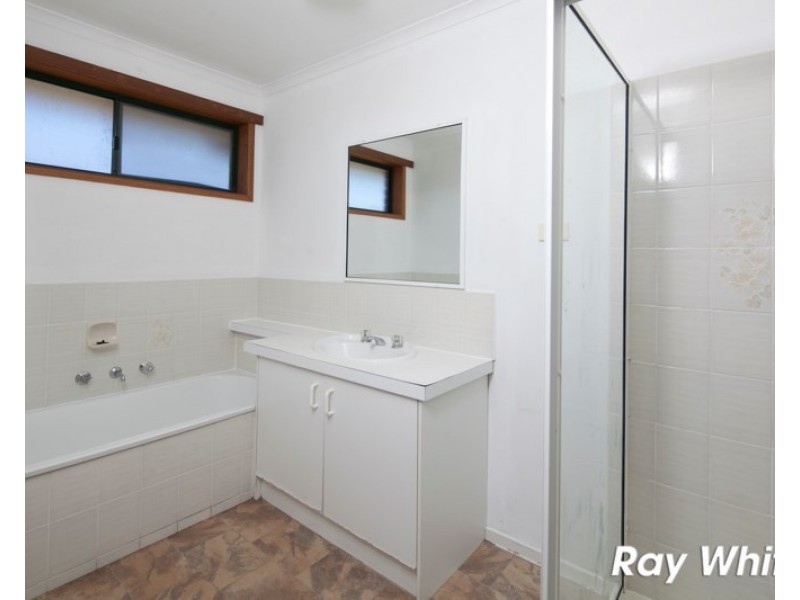 2/18 Monze Drive, Langwarrin VIC 3910