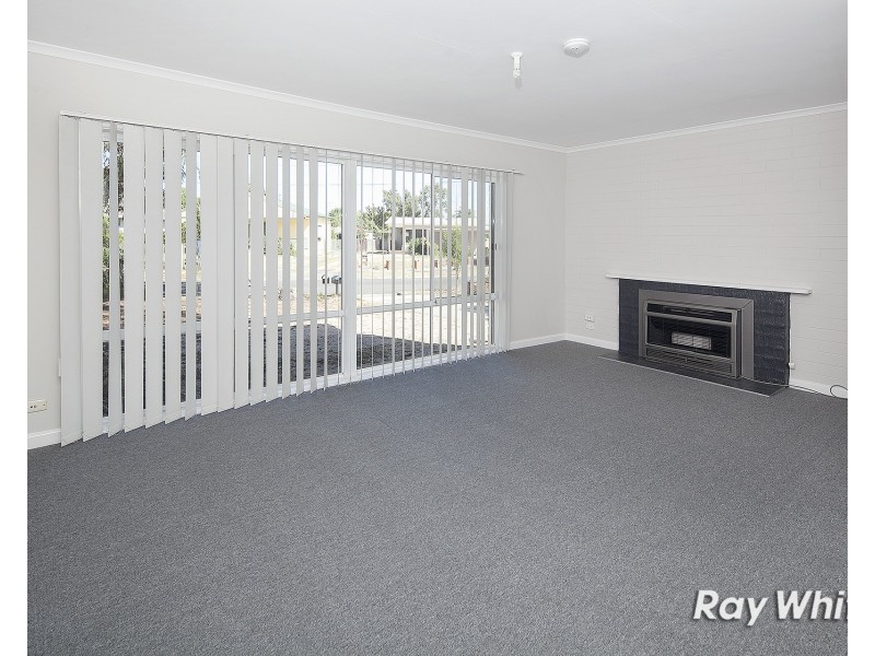 8 Karri Court, Frankston North VIC 3200