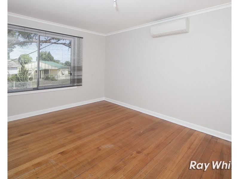 8 Karri Court, Frankston North VIC 3200