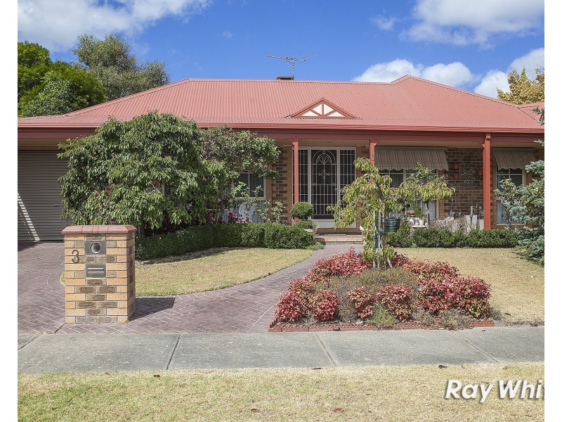 3 Cuneata Close, Langwarrin VIC 3910
