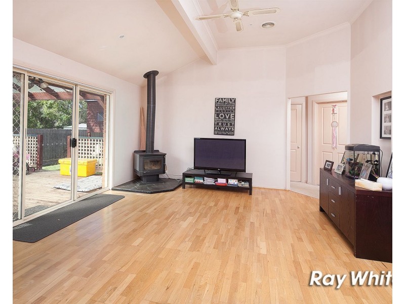 4 Sandra Court, Langwarrin VIC 3910