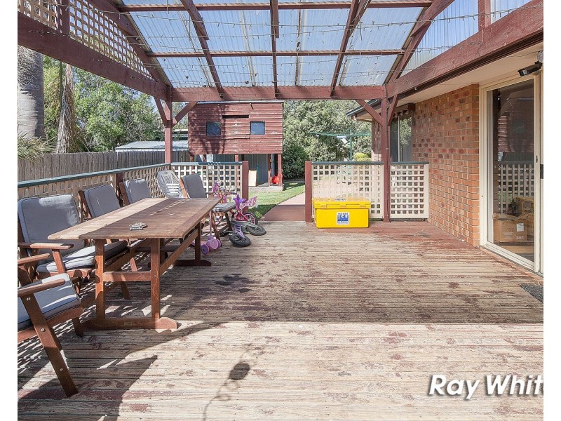 4 Sandra Court, Langwarrin VIC 3910