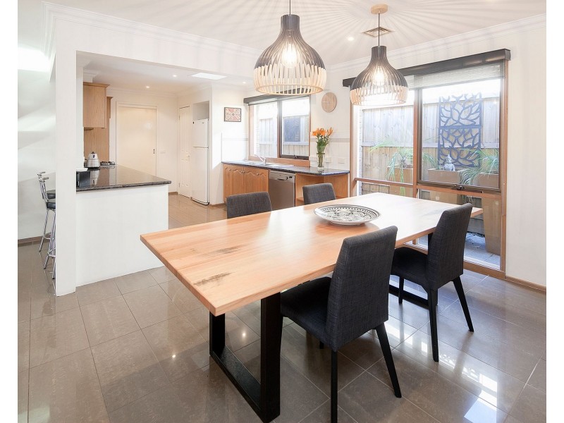 5 Cuneata Close, Langwarrin VIC 3910