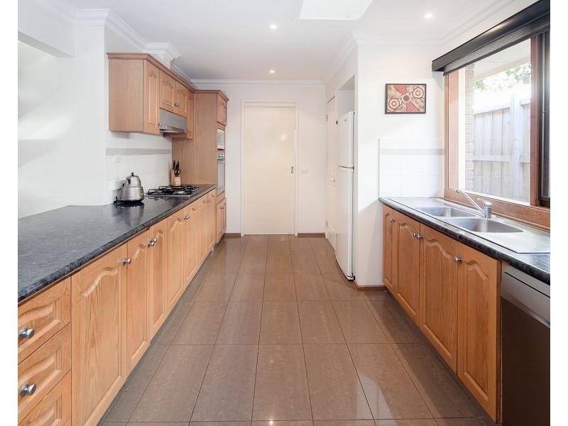 5 Cuneata Close, Langwarrin VIC 3910