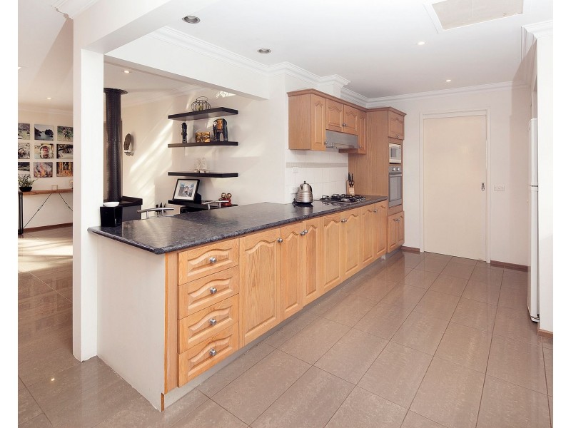 5 Cuneata Close, Langwarrin VIC 3910