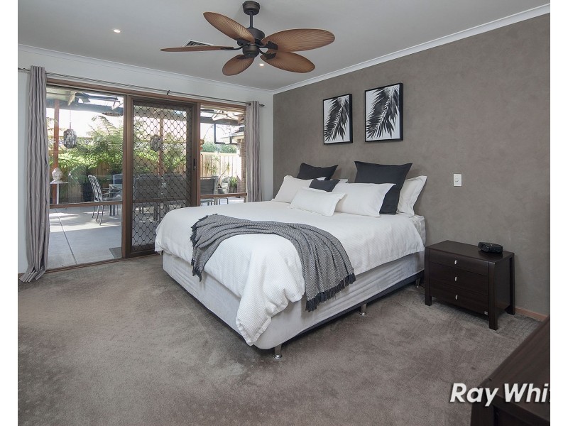 5 Cuneata Close, Langwarrin VIC 3910