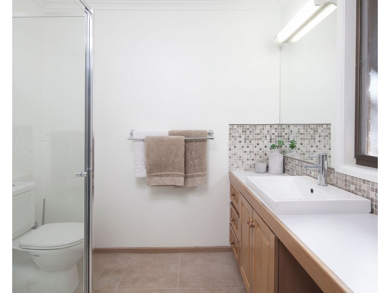 5 Cuneata Close, Langwarrin VIC 3910