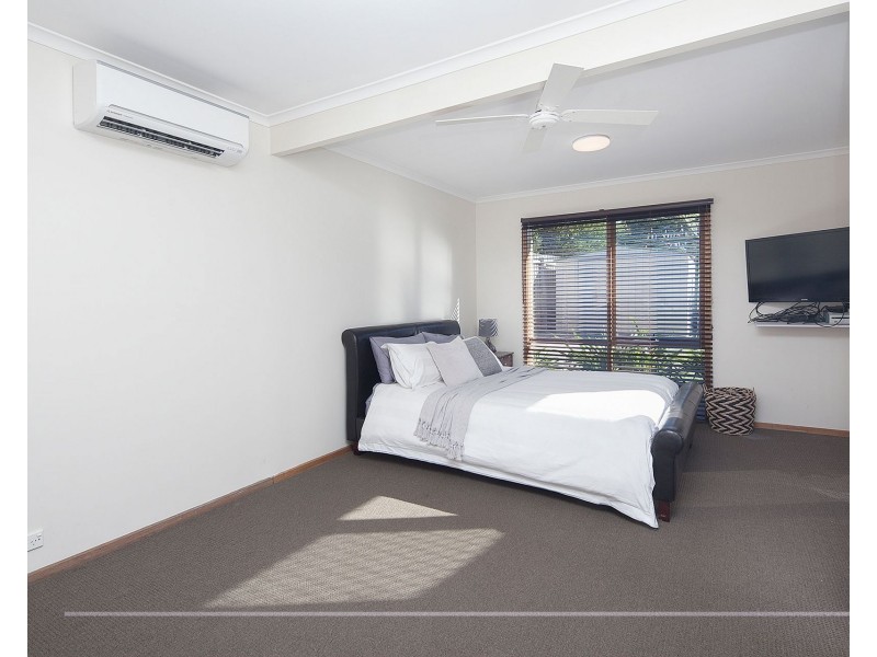 5 Cuneata Close, Langwarrin VIC 3910