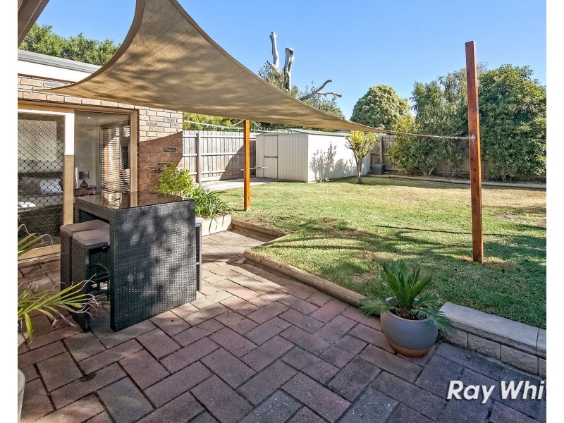 5 Cuneata Close, Langwarrin VIC 3910