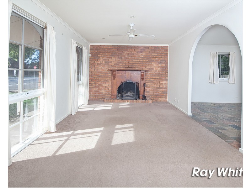 1 Deanswood Drive, Somerville VIC 3912