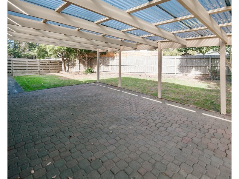 1 Deanswood Drive, Somerville VIC 3912