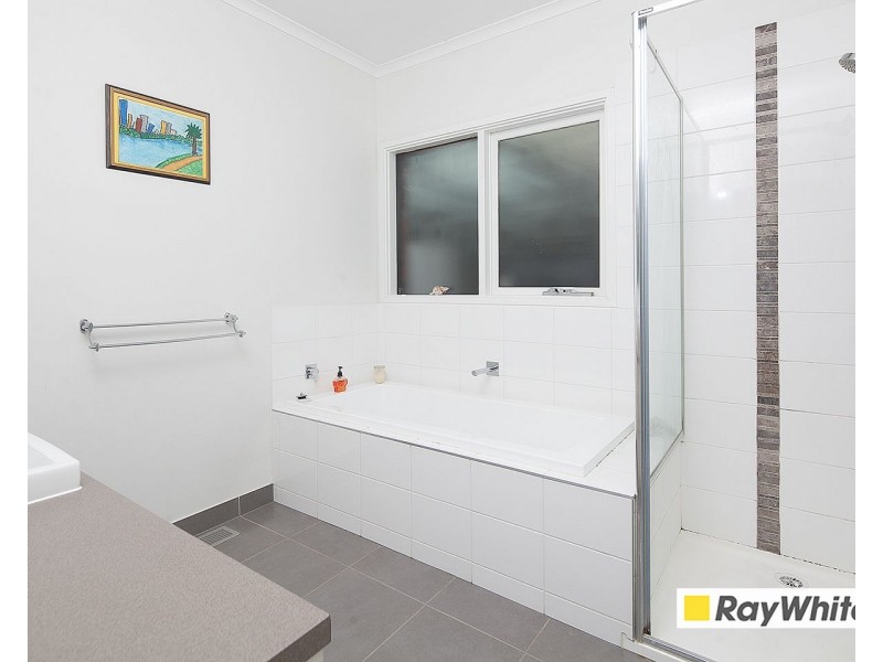 19 Micheala Court, Langwarrin VIC 3910