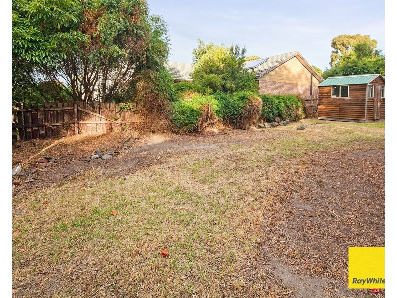 16 Elm Grove, Langwarrin VIC 3910