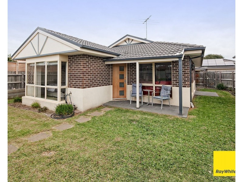 1/88 Granite Drive, Langwarrin VIC 3910