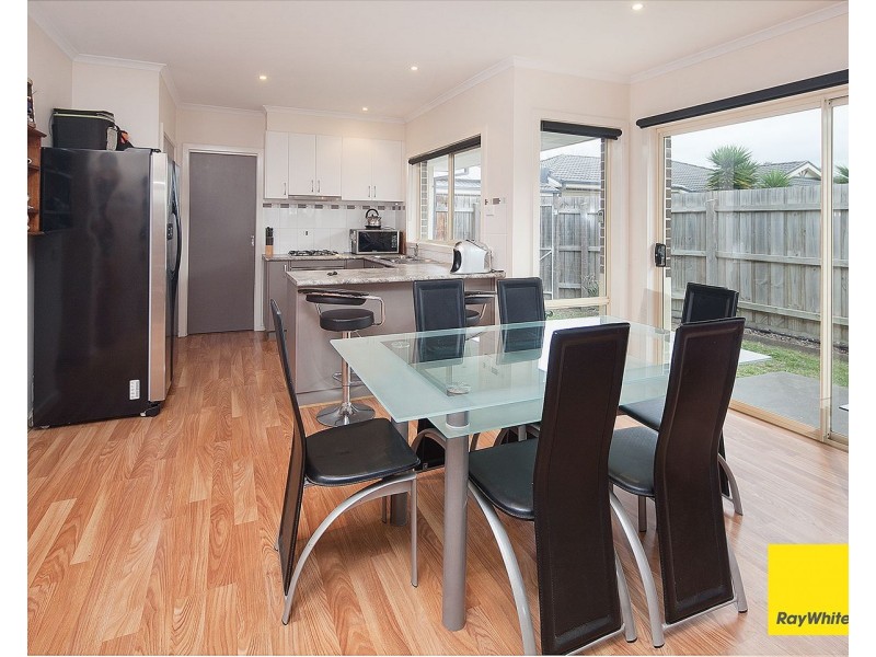 1/88 Granite Drive, Langwarrin VIC 3910