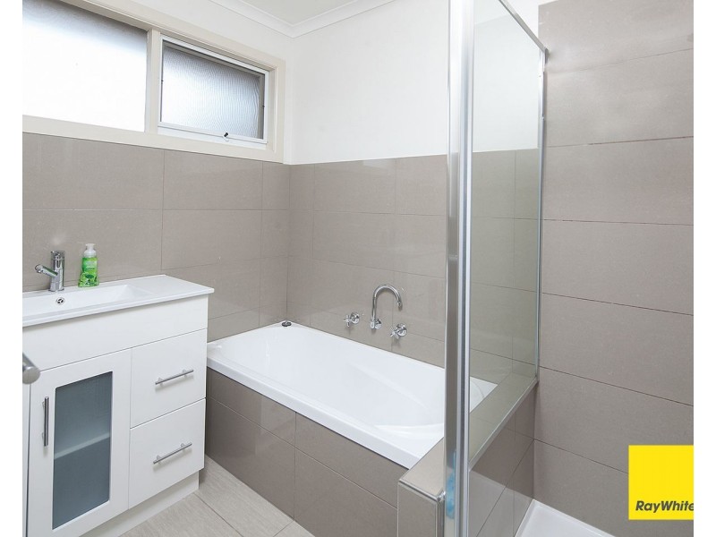 2/21 Micheala Court, Langwarrin VIC 3910