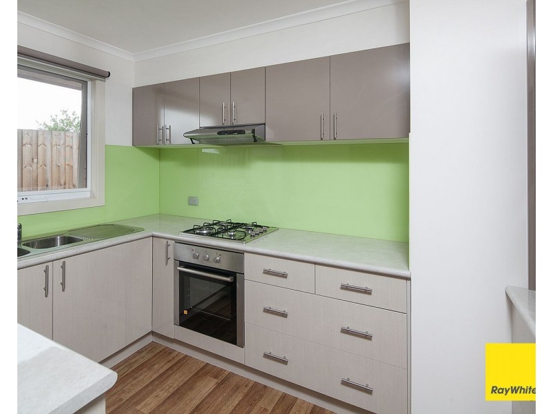 2/21 Micheala Court, Langwarrin VIC 3910