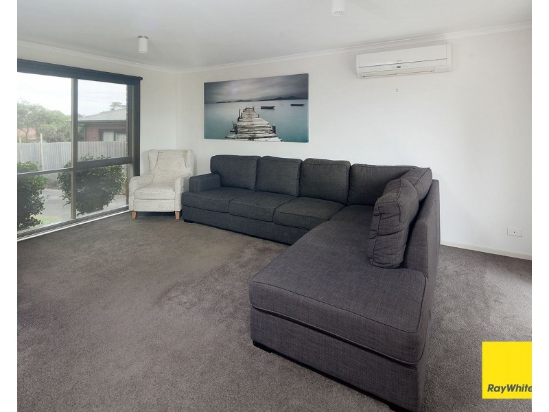 2/21 Micheala Court, Langwarrin VIC 3910