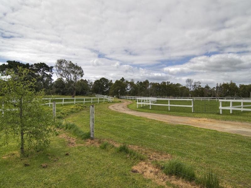 50 Mt Grandview Road, Pearcedale VIC 3912