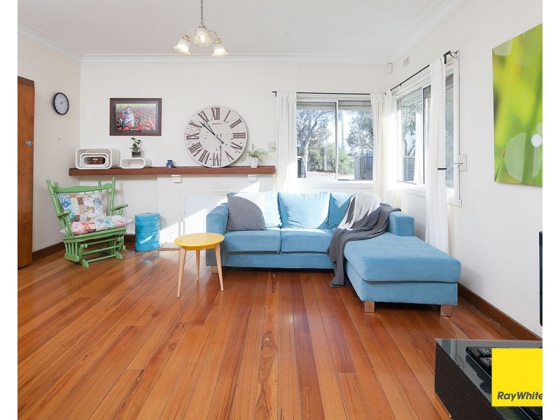 29 RAILWAY Parade, Seaford VIC 3198
