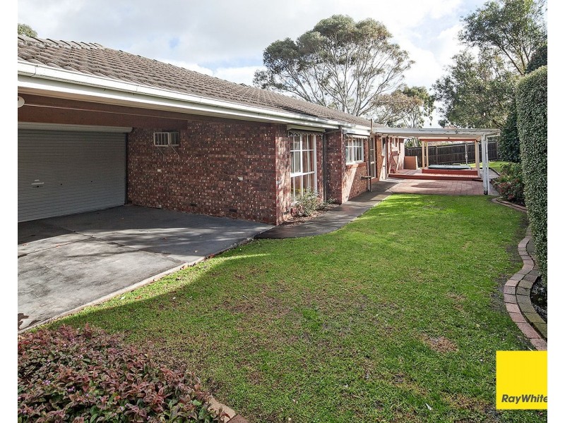 17 Roberna Court, Langwarrin VIC 3910