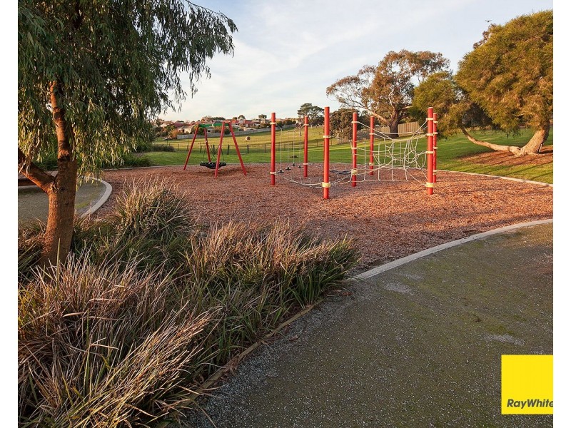 6 Lapwing Court, Langwarrin VIC 3910